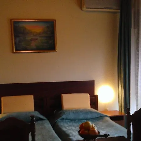 Guest Sinjor Hiša za goste 3*